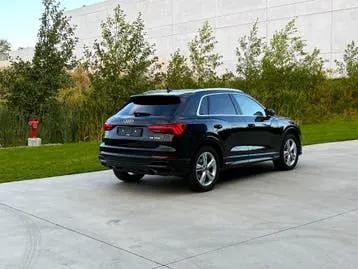 Audi Q3 2022 photo 2