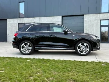 Audi Q3 2022 photo 3