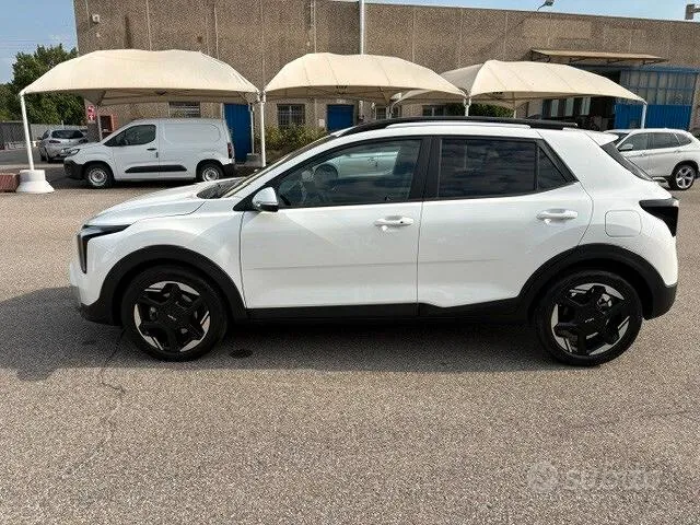 Kia Stonic 2025 photo 5