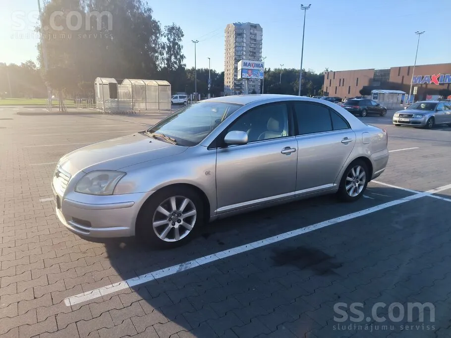 Toyota Avensis 2004 photo 3