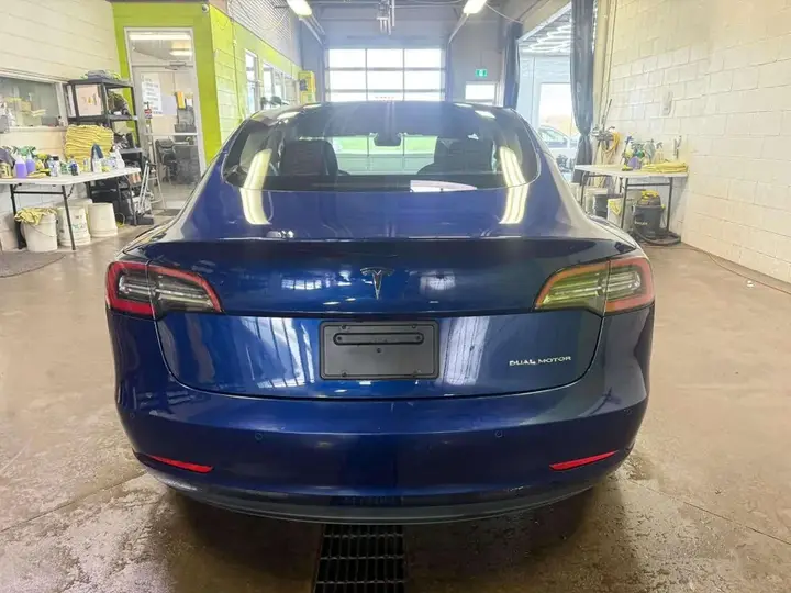 Tesla Model 3 2022 photo 5