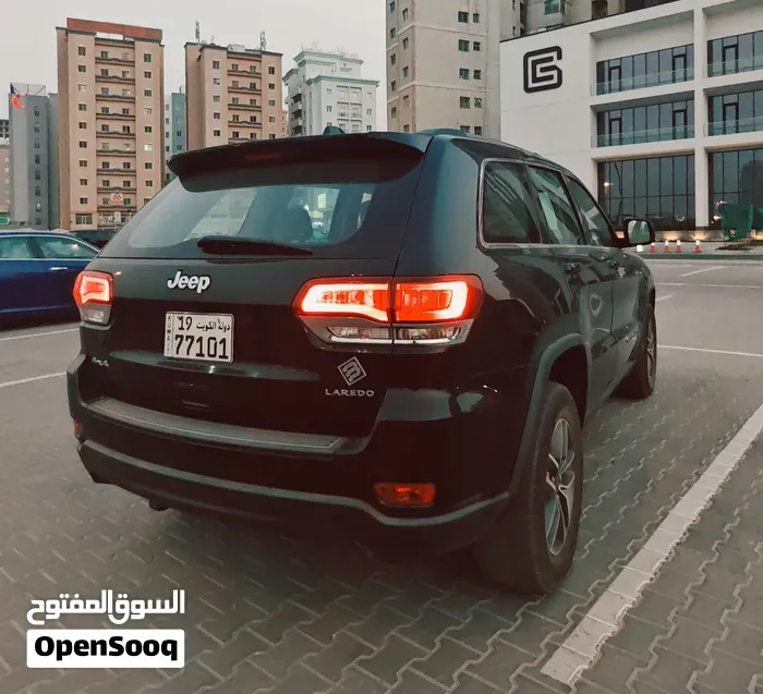 Jeep Grand Cherokee 2021 photo 3