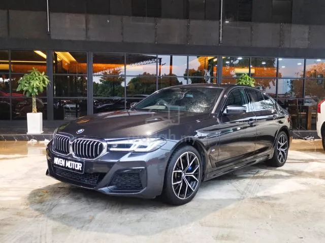BMW 530E