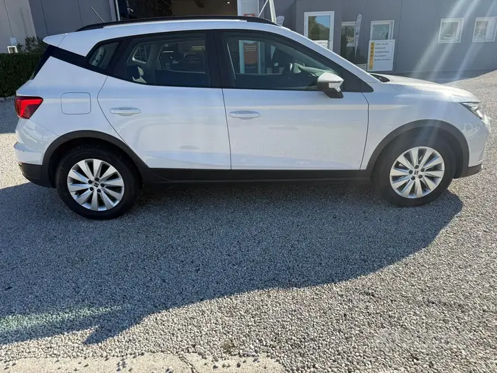 Seat Arona 2023 photo 5
