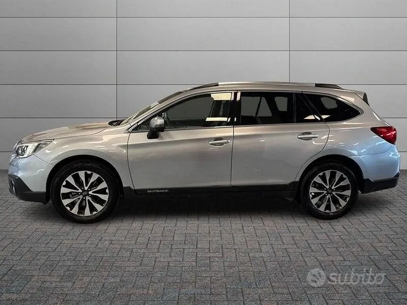 Subaru Outback 2016 photo 2