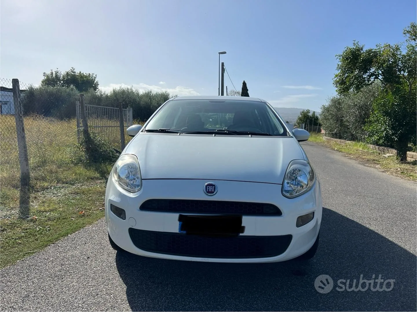 Fiat Punto 2015 photo 2