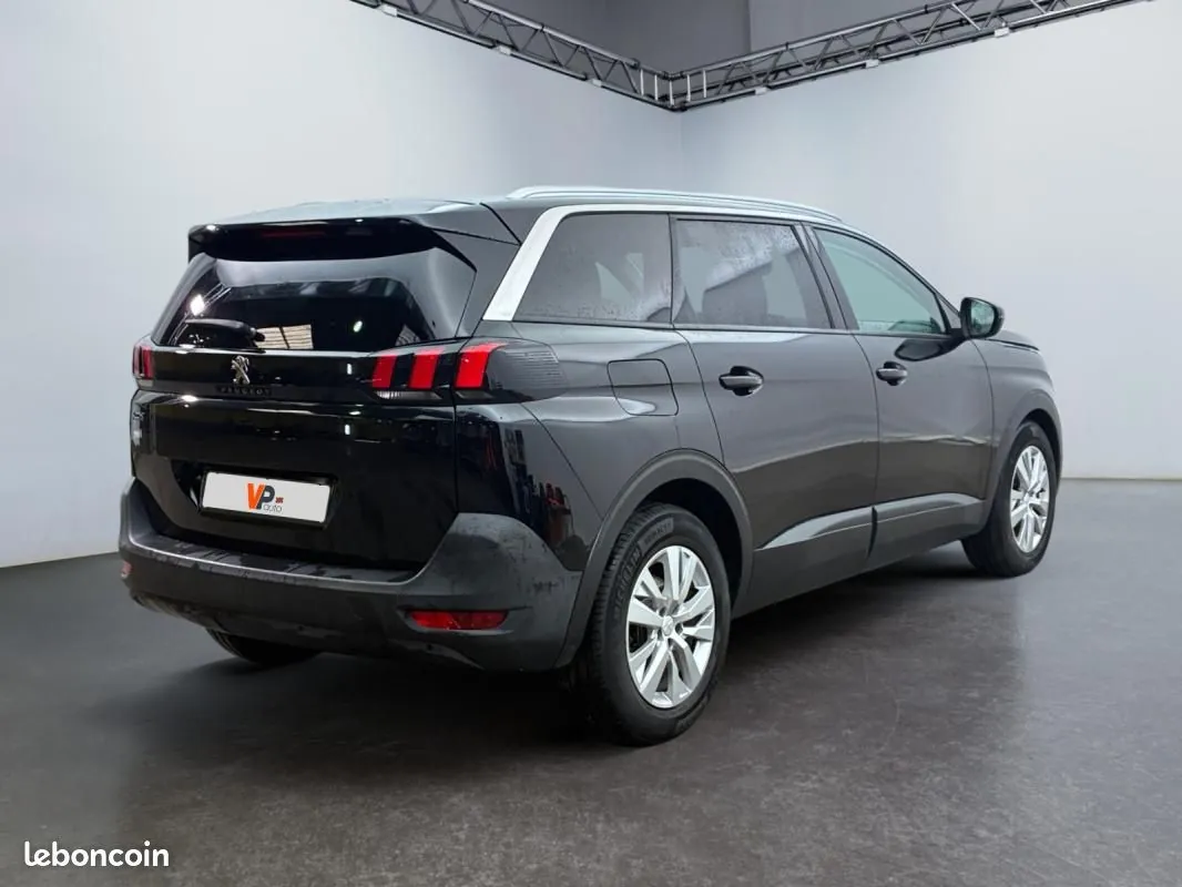 Peugeot 5008 2019 photo 2