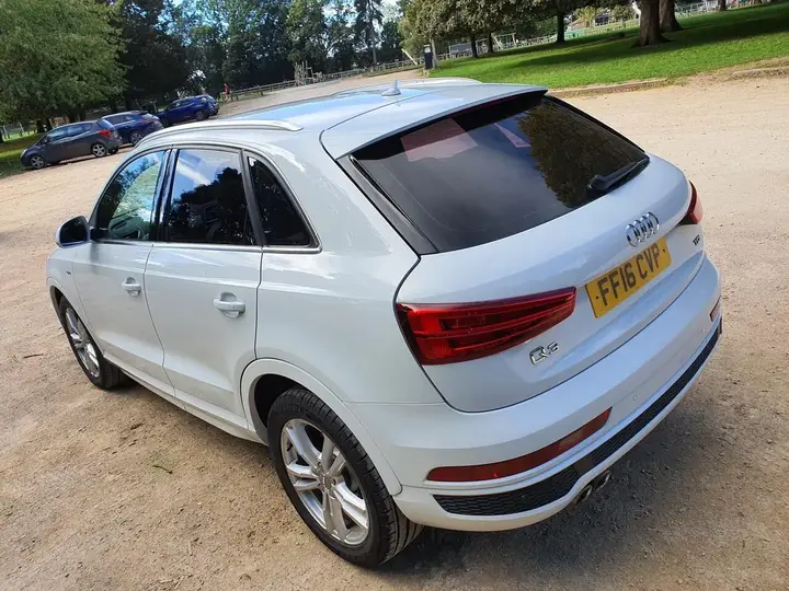 Audi Q3 2016 photo 5