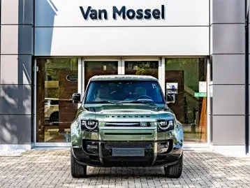 Land Rover Defender 2026 photo 2