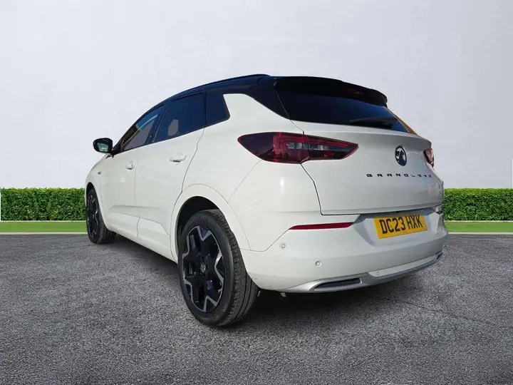 Vauxhall Grandland 2023 photo 2