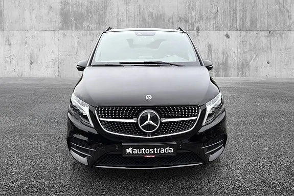 Mercedes-Benz V300 D 2023 photo 2
