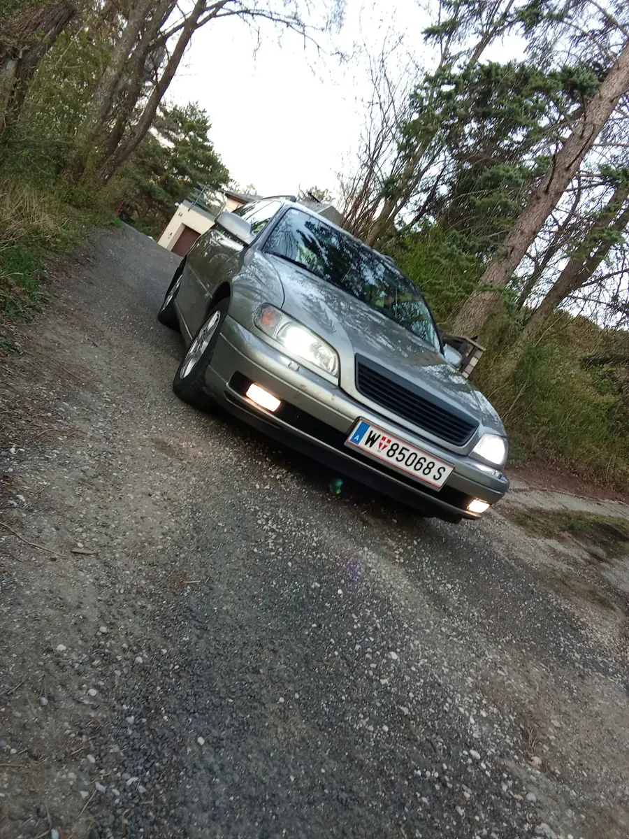 Opel Omega 2002 photo 2