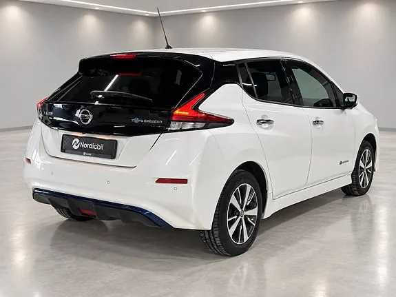 Nissan Leaf 2020 photo 2