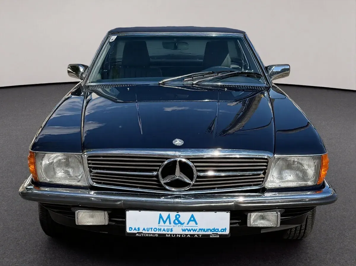 Mercedes-Benz Sl-Class 1985 photo 2