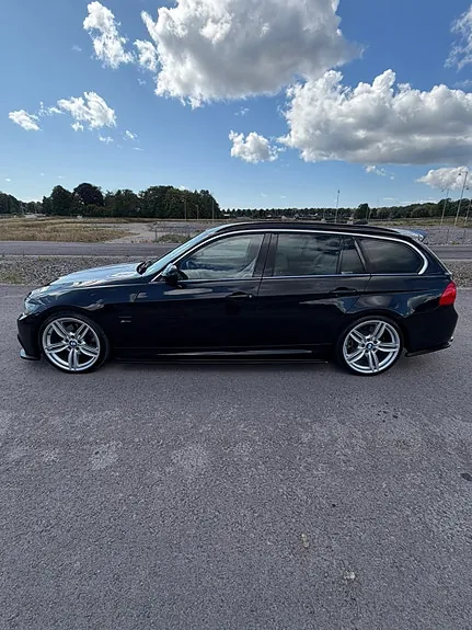 BMW 330D 2010 photo 4