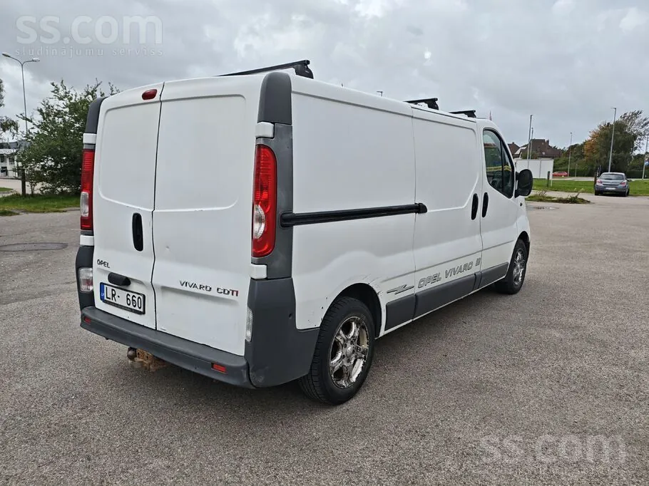 Opel Vivaro 2009 photo 5