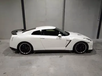 Nissan Gt-R