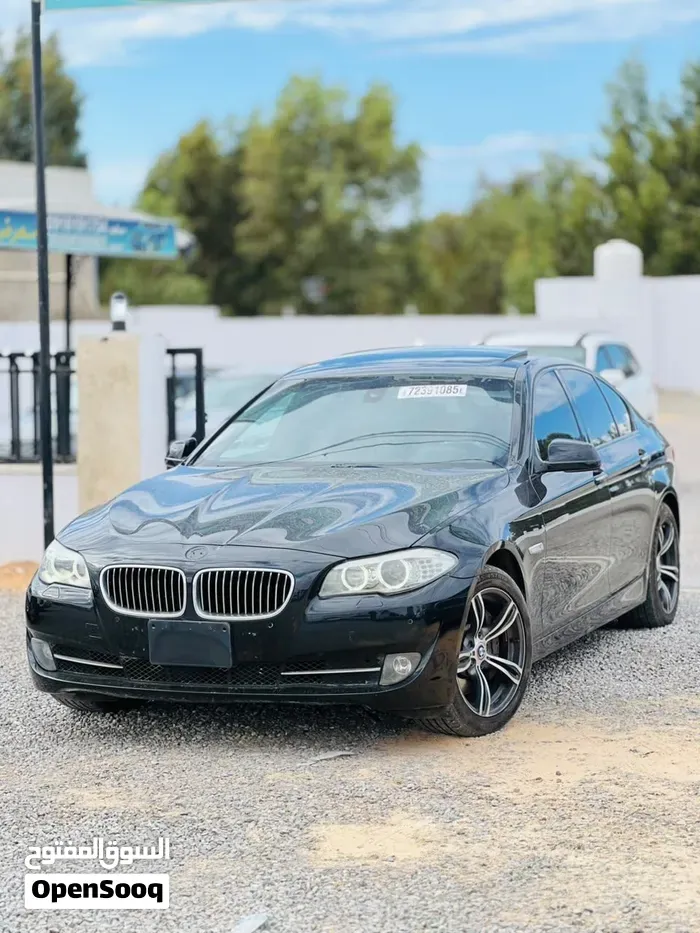 BMW 5 Series 2012 photo 2