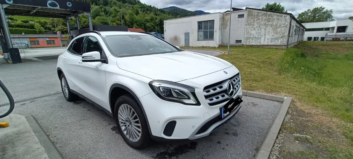 Mercedes-Benz Gla Class 2019 photo 2