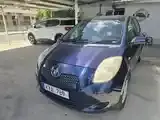 Toyota Vitz 2005 photo 3