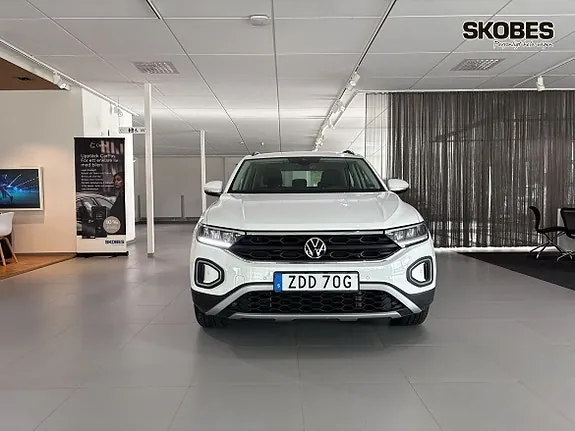 Volkswagen T-Roc 2023 photo 2