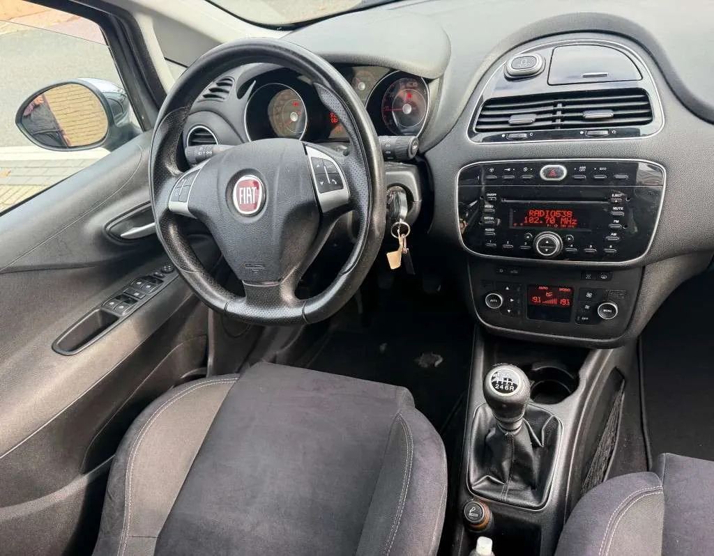 Fiat Punto Evo 2013 photo 2
