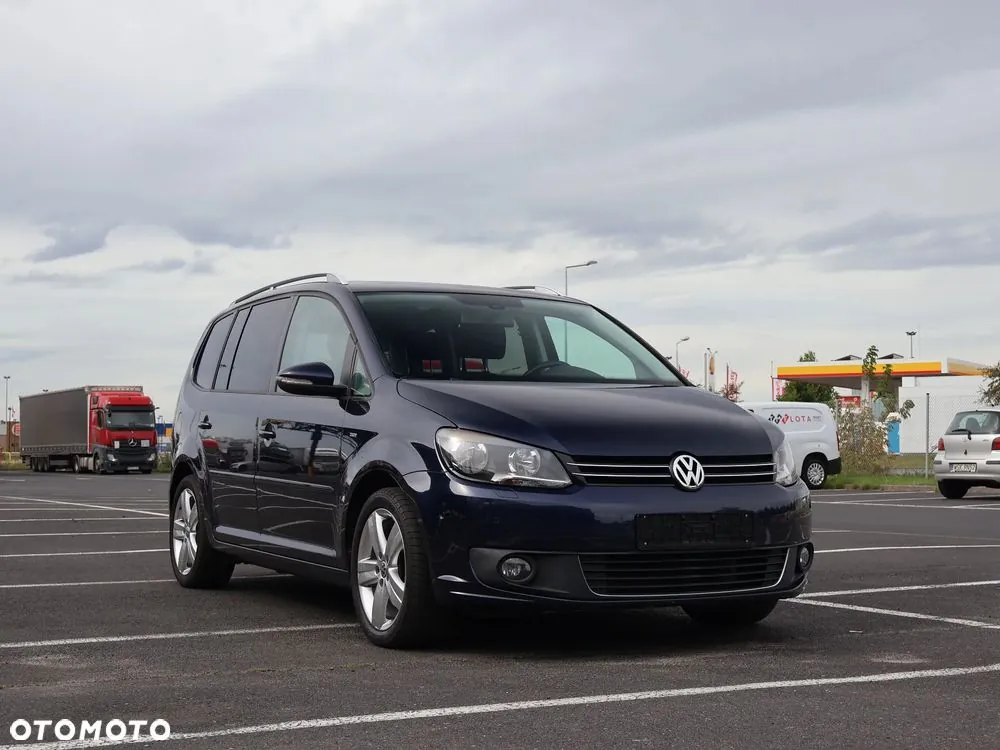 Volkswagen Touran 2014 photo 2