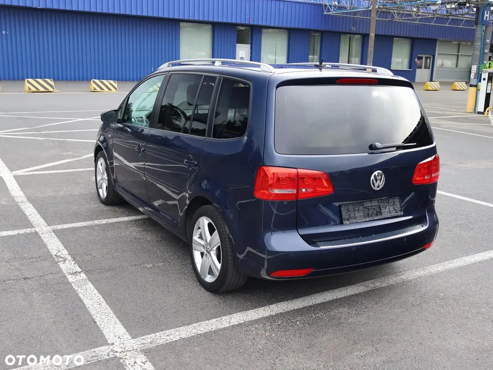 Volkswagen Touran 2014 photo 5