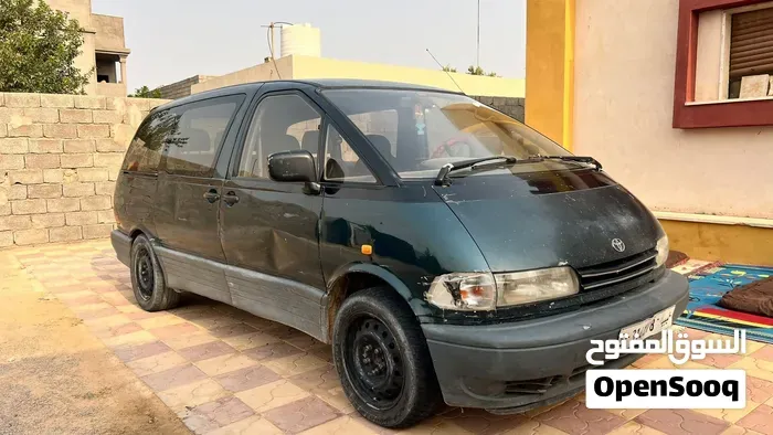 Toyota Previa 1970 photo 2