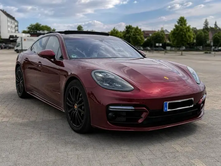 Porsche Panamera Gts