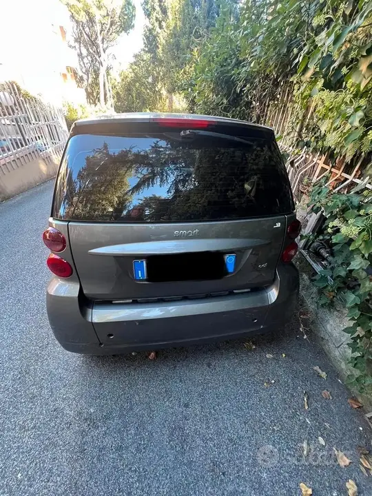 Smart Fortwo 2011 photo 3