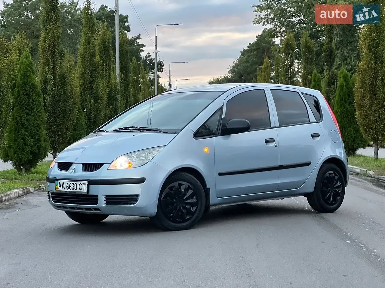 Mitsubishi Colt