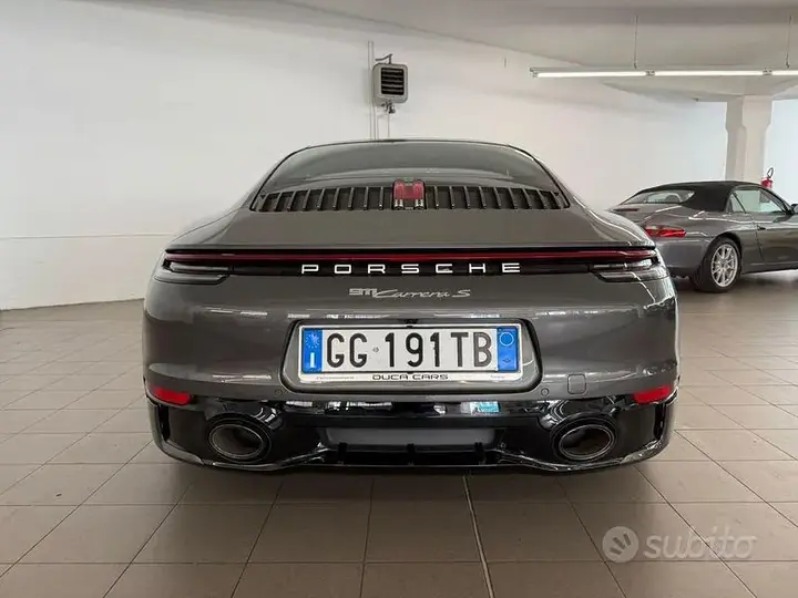 Porsche 911 2021 photo 5