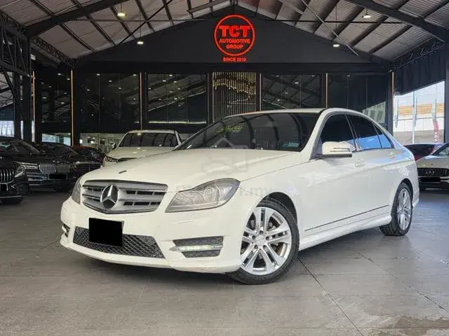 Mercedes-Benz C180