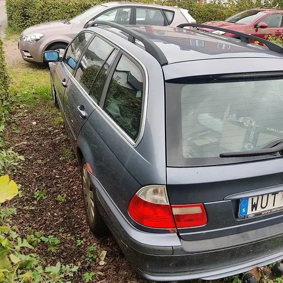 BMW 320I 2005 photo 2