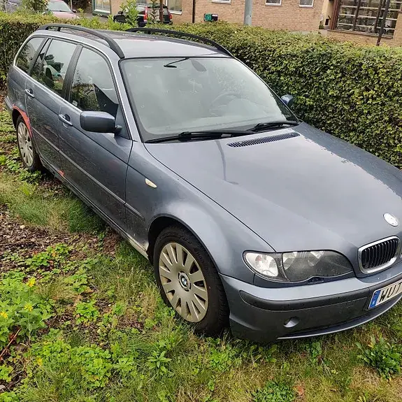 BMW 320I