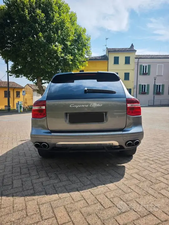 Porsche Cayenne Turbo 2007 photo 4