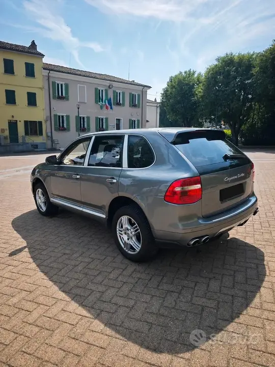 Porsche Cayenne Turbo 2007 photo 3