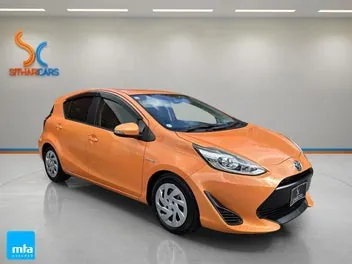 Toyota Aqua 2017 photo 2