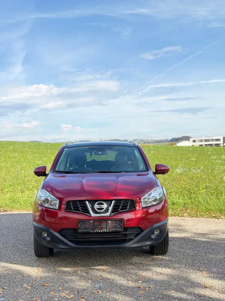 Nissan Qashqai 2012 photo 2