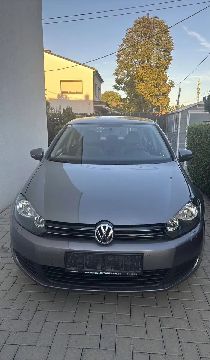 Volkswagen Golf 2009 photo 2