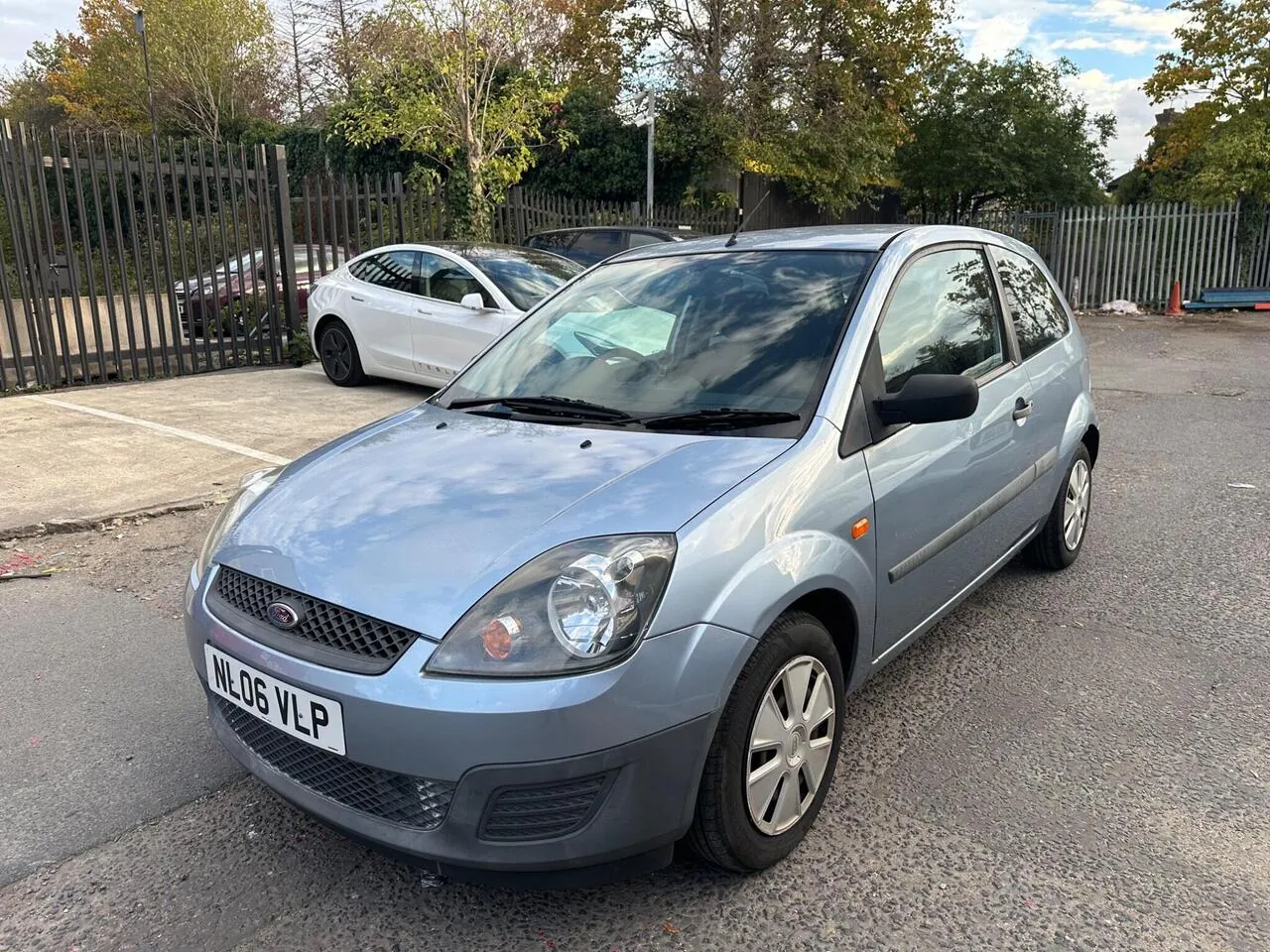 Ford Fiesta 2006 photo 2