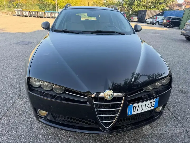 Alfa Romeo 159 2008 photo 2
