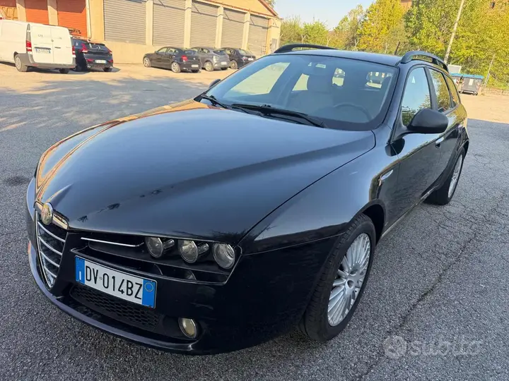 Alfa Romeo 159 2008 photo 3