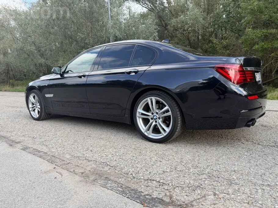 BMW 730D 2014 photo 3