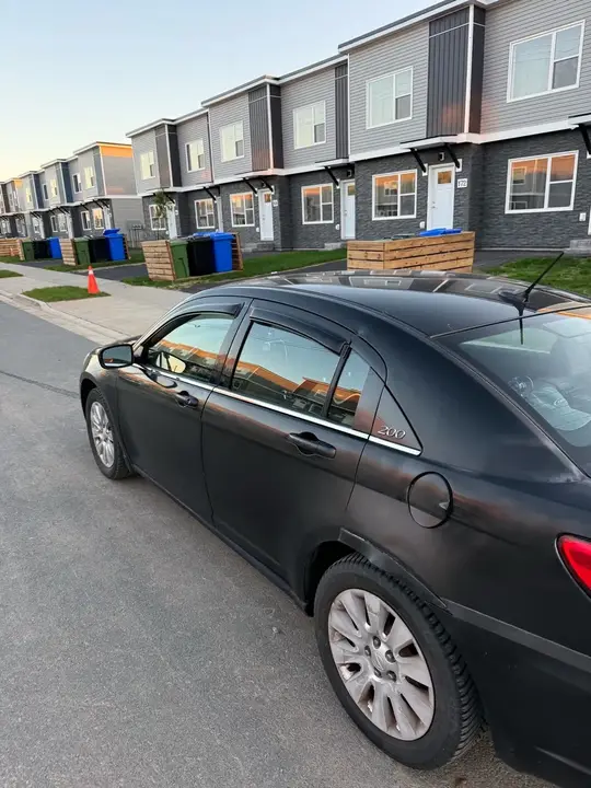 Chrysler 200 2012 photo 2