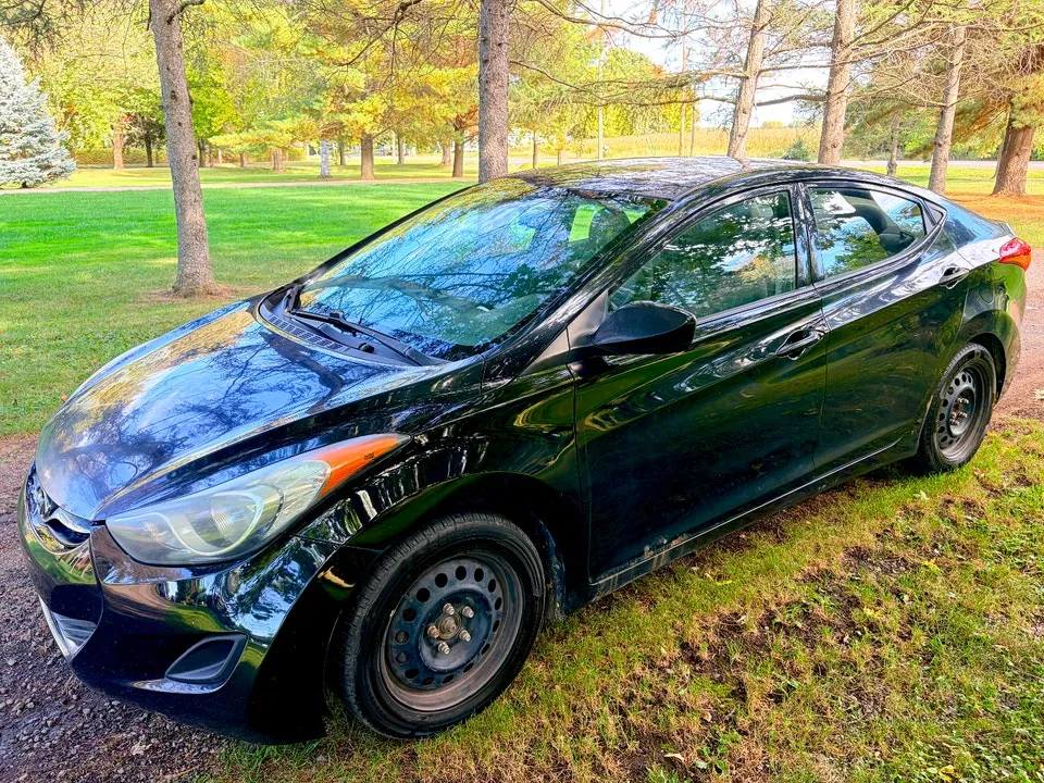 Hyundai Elantra 2013 photo 3