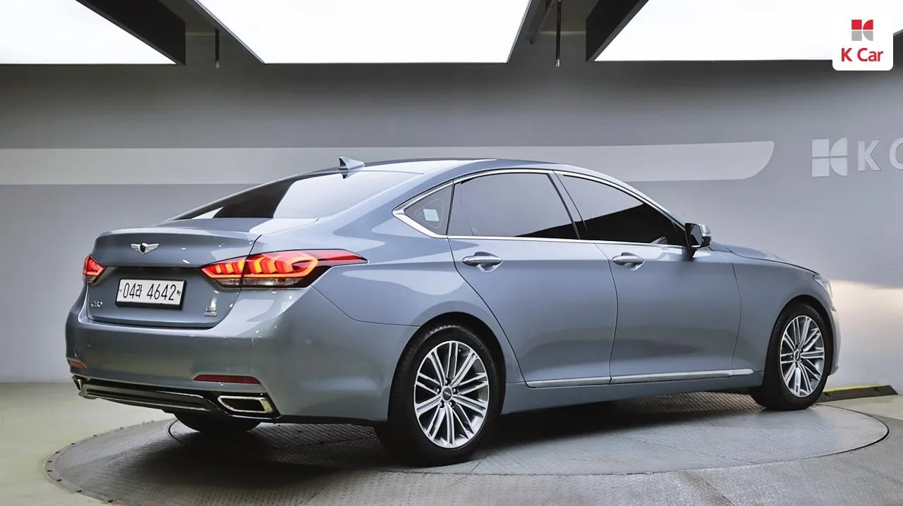 Genesis G80 2017 photo 4