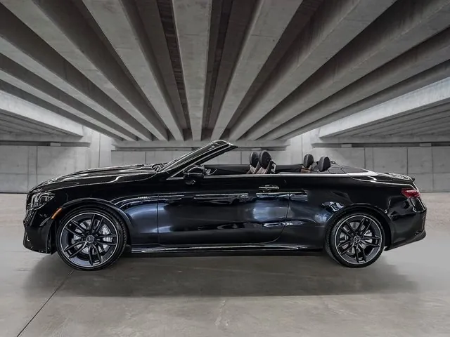 Mercedes-Benz E 53 Cabriolet 2023 photo 2
