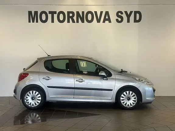 Peugeot 207 2007 photo 3